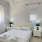 Villa Apervill Luxury House *