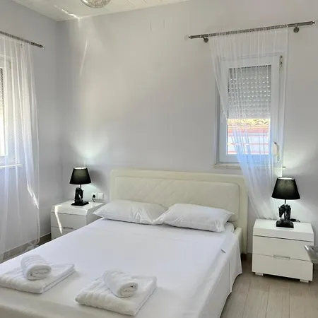 Villa Apervill Luxury House *
